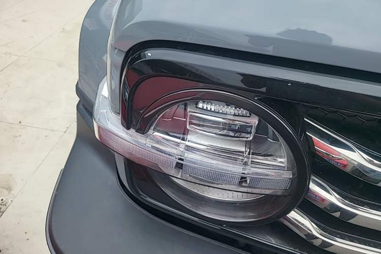 Used Tank 300 2023 Off-Road Edition 2.0T Challenger Right Front Headlight