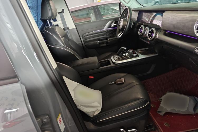 Used Tank 300 2023 City Edition 2.0T My Vision Model Right Front Seat