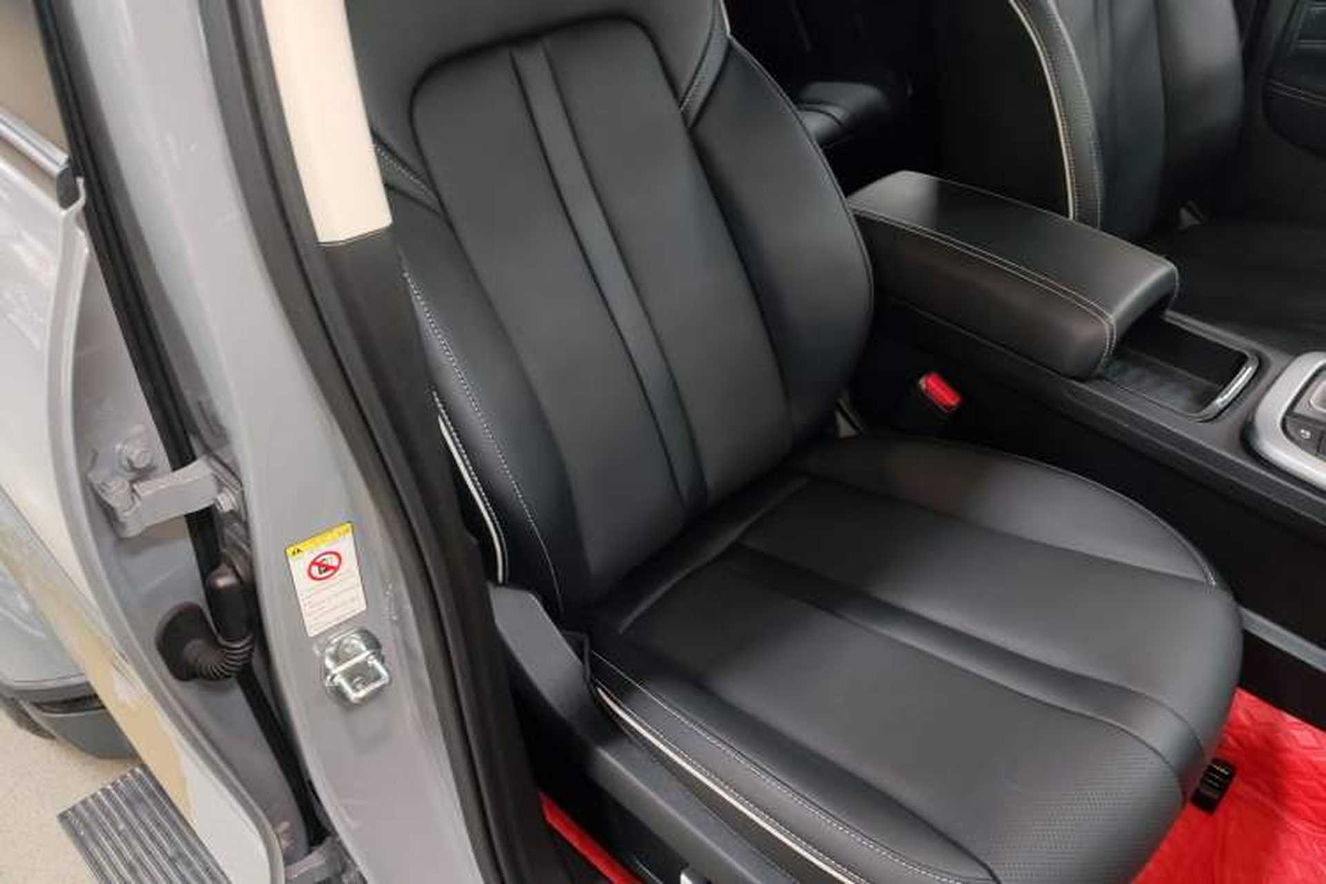 Used Tank 300 2023 City Edition 2.0T—Stylish as Ever Right Front Seat