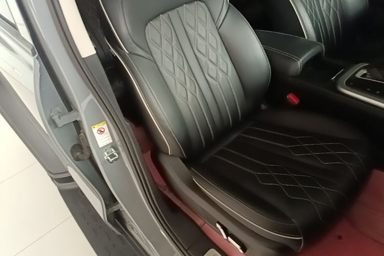 Used Tank 300 2023 Off-Road Edition 2.0T Challenger Right Front Seat