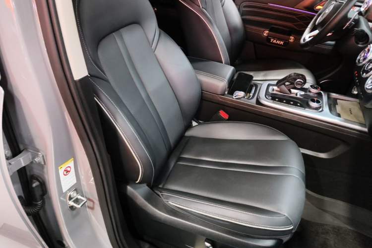 Used Tank 300 2023 City Edition 2.0T—Stylish as Ever Right Front Seat