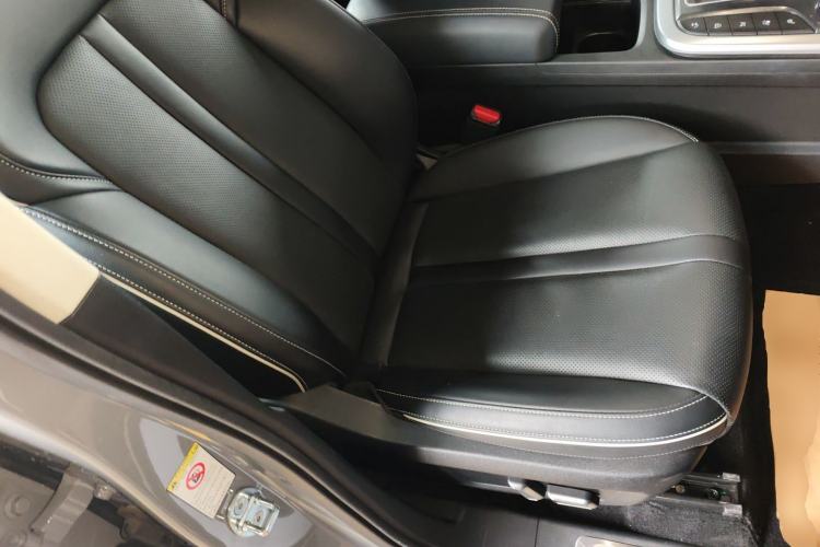 Used Tank 300 2023 City Edition 2.0T—Stylish as Ever Right Front Seat