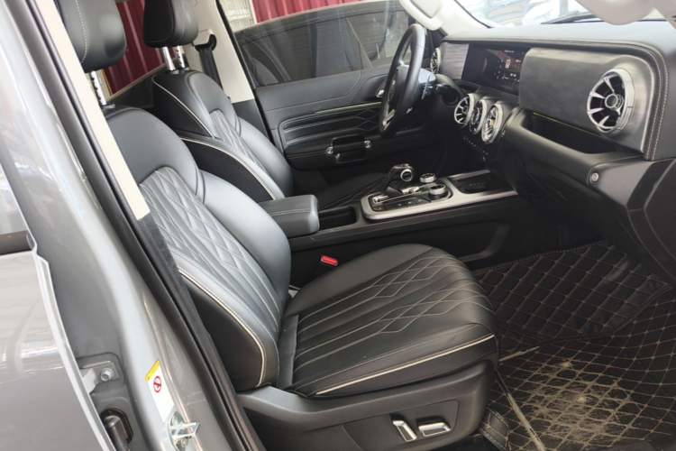 Used Tank 300 2023 Off-Road Edition 2.0T Challenger Right Front Seat