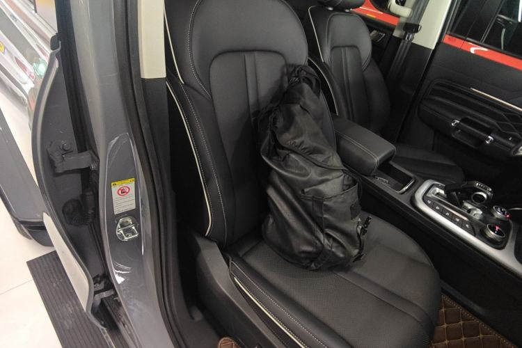 Used Tank 300 2023 City Edition 2.0T—Stylish as Ever Right Front Seat