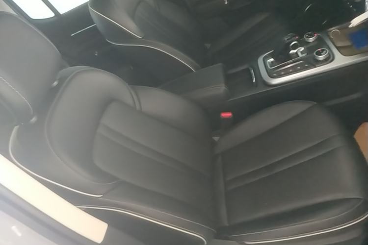 Used Tank 300 2023 City Edition 2.0T—Stylish as Ever Right Front Seat