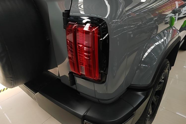 Used Tank 300 2023 City Edition 2.0T—Stylish as Ever Right Rear Taillight