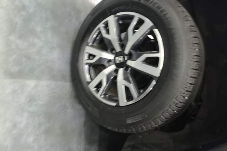 Used Tank 300 2023 City Edition 2.0T—Stylish as Ever Right Rear Wheel Hub