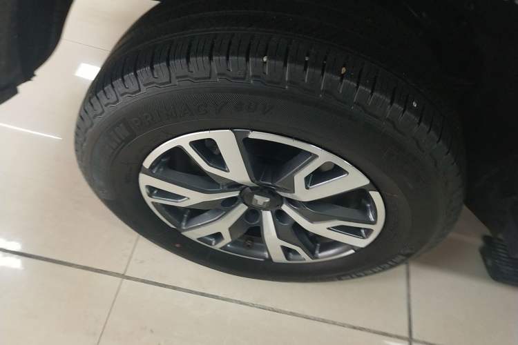 Used Tank 300 2023 City Edition 2.0T—Stylish as Ever Right Rear Wheel Hub