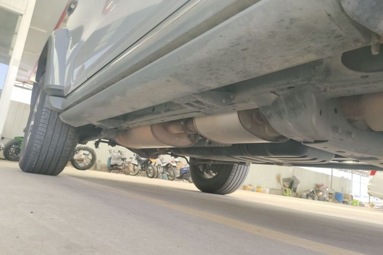 Used Tank 300 2023 City Edition 2.0T—Stylish as Ever Right Side Sill