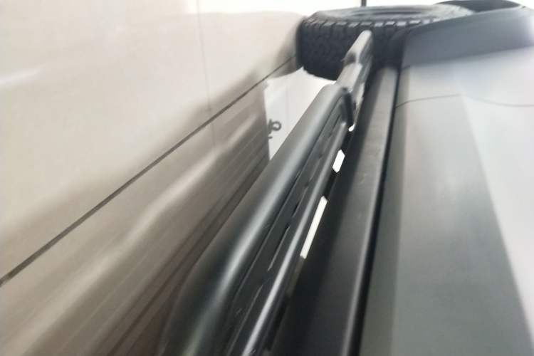 Used Tank 300 2023 2.0T Iron Rider 02 Right Side Sill