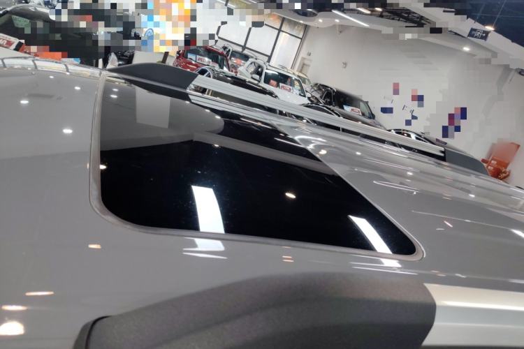 Used Tank 300 2023 City Edition 2.0T—Stylish as Ever Roof