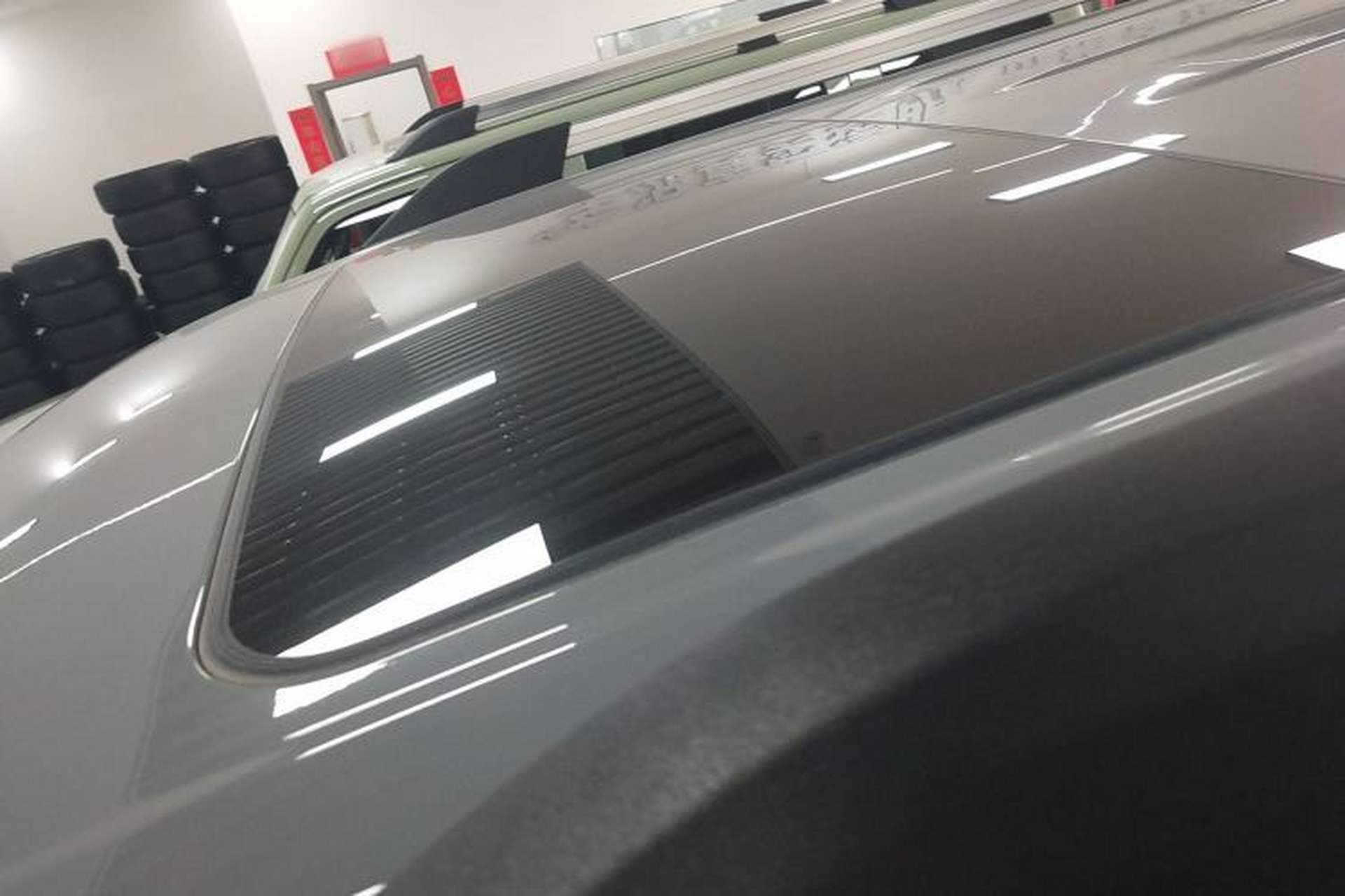 Used Tank 300 2023 City Edition 2.0T—Stylish as Ever Roof