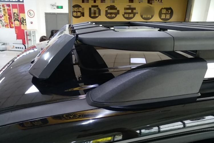 Used Tank 300 2023 City Edition 2.0T—Stylish as Ever Roof