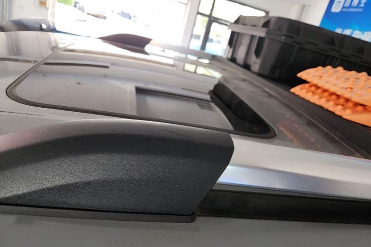 Used Tank 300 2023 City Edition 2.0T—Stylish as Ever Roof
