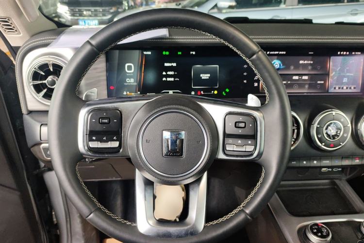 Used Tank 300 2023 City Edition 2.0T—Stylish as Ever Steering Wheel