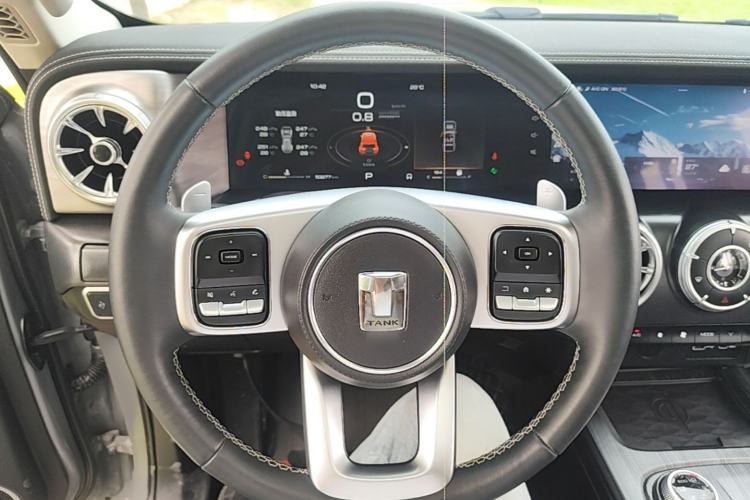 Used Tank 300 2023 City Edition 2.0T—Stylish as Ever Steering Wheel