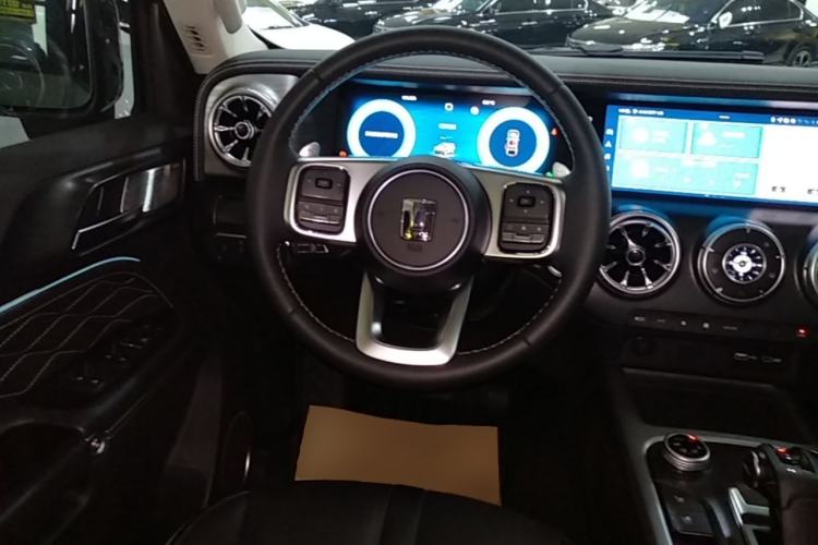 Used Tank 300 2023 City Edition 2.0T—Stylish as Ever Steering Wheel