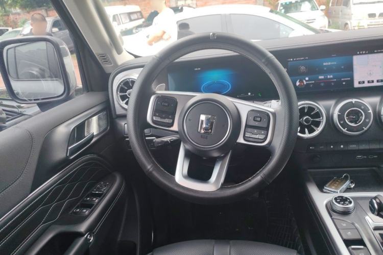 Used Tank 300 2023 City Edition 2.0T—Stylish as Ever Steering Wheel