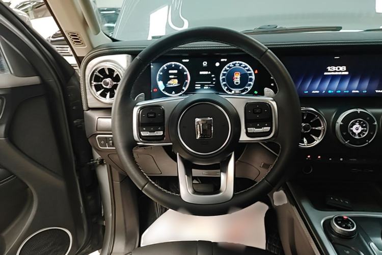 Used Tank 300 2023 City Edition 2.0T—Stylish as Ever Steering Wheel