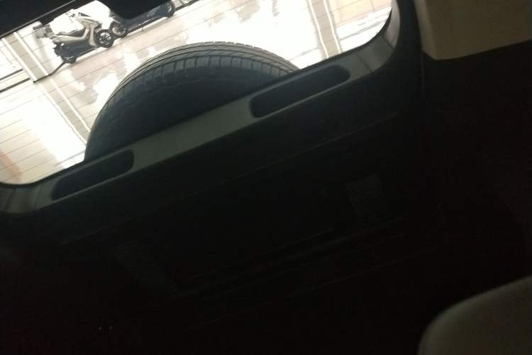 Used Tank 300 2023 City Edition 2.0T—Stylish as Ever Trunk