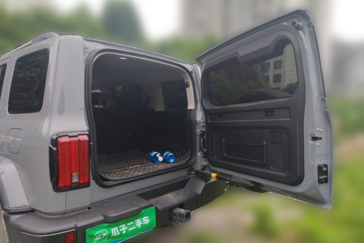 Used Tank 300 2023 City Edition 2.0T—Stylish as Ever Trunk