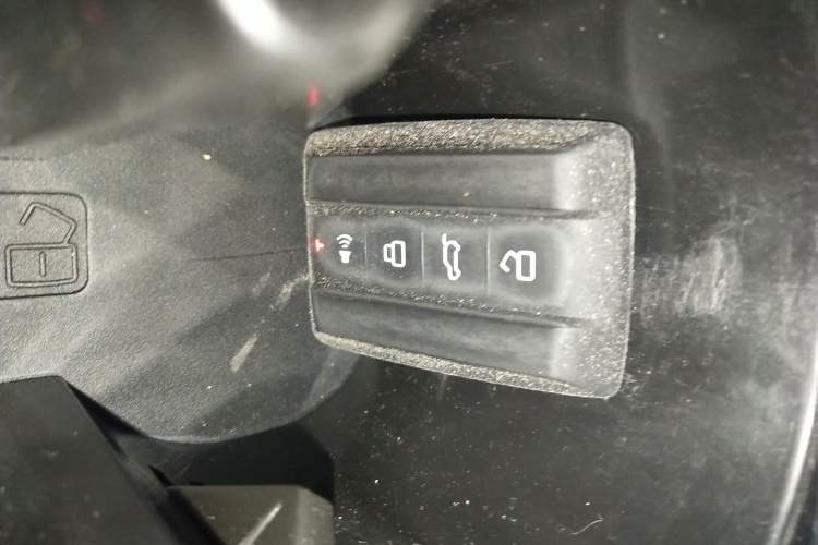 Used Tank 300 2023 City Edition 2.0T—Stylish as Ever Vehicle Key