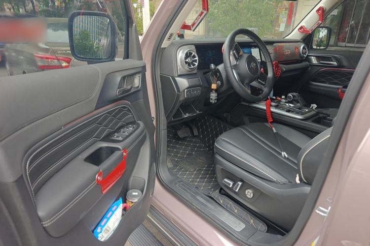 Used Tank 300 2023 City Edition 2.0T—Stylish as Ever Driver Seat