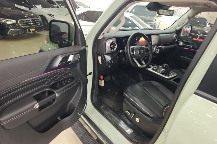 Used Tank 300 2023 City Edition 2.0T—Stylish as Ever Driver Seat