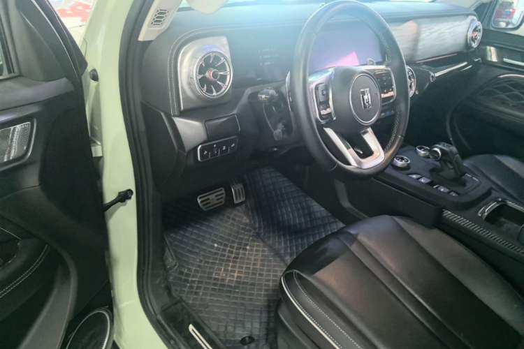 Used Tank 300 2023 City Edition 2.0T—Stylish as Ever Driver Seat