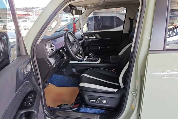 Used Tank 300 2023 City Edition 2.0T—Stylish as Ever Driver Seat