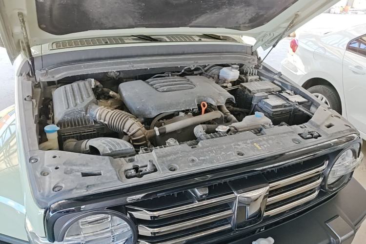 Used Tank 300 2023 City Edition 2.0T—Stylish as Ever Engine Bay