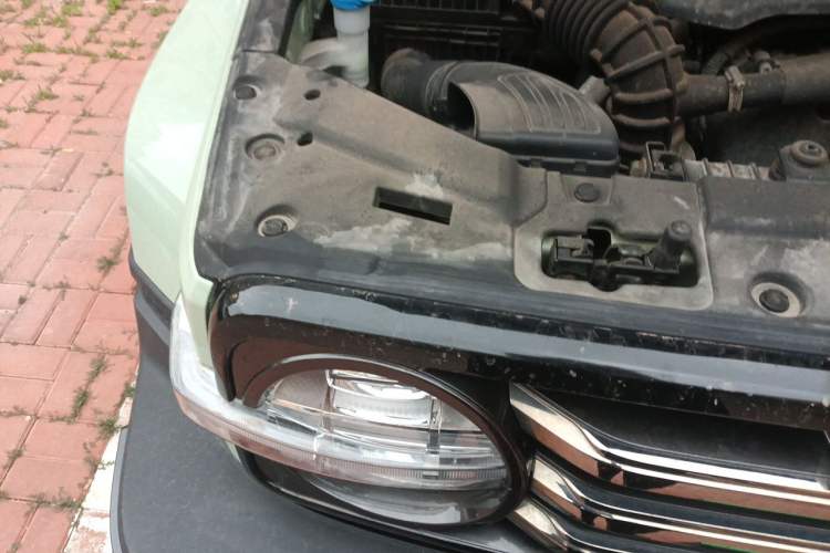 Used Tank 300 2023 City Edition 2.0T—Stylish as Ever Engine Bay Right