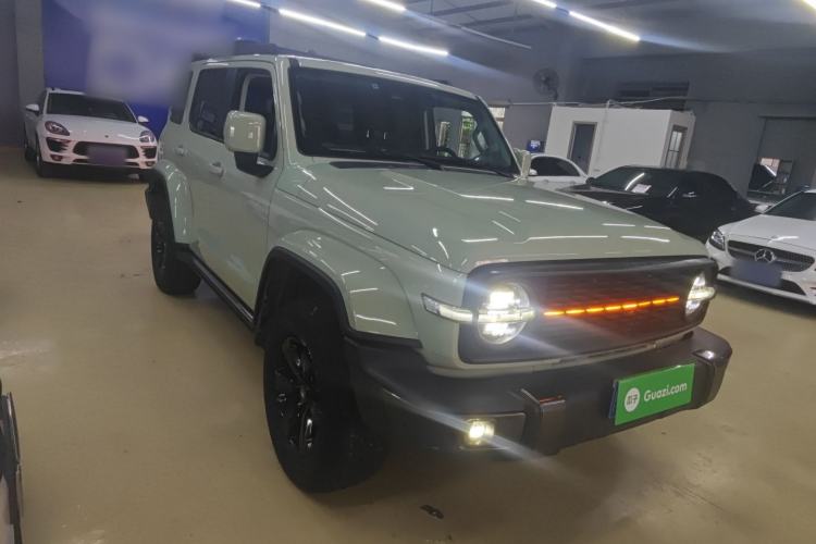 Used Tank 300 2023 City Edition 2.0T—Stylish as Ever Front Right 45 Deg