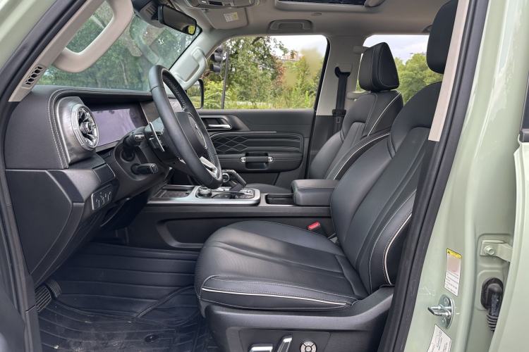 Used Tank 300 2023 City Edition 2.0T—Stylish as Ever Interior 1
