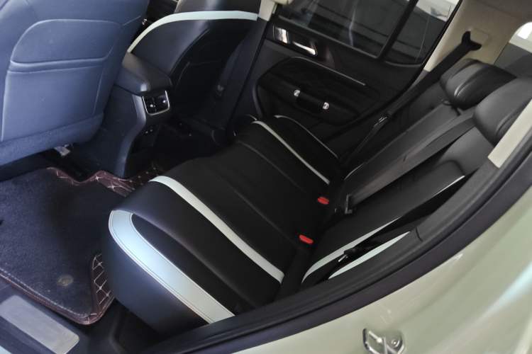 Used Tank 300 2023 City Edition 2.0T—Stylish as Ever Interior 1