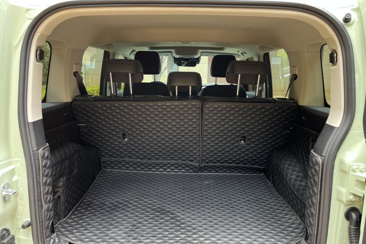 Used Tank 300 2023 City Edition 2.0T—Stylish as Ever Interior 10