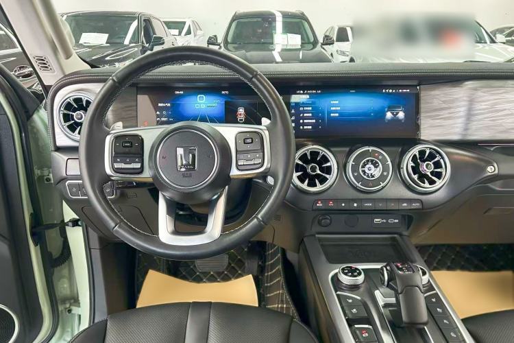 Used Tank 300 2023 City Edition 2.0T—Stylish as Ever Interior 2