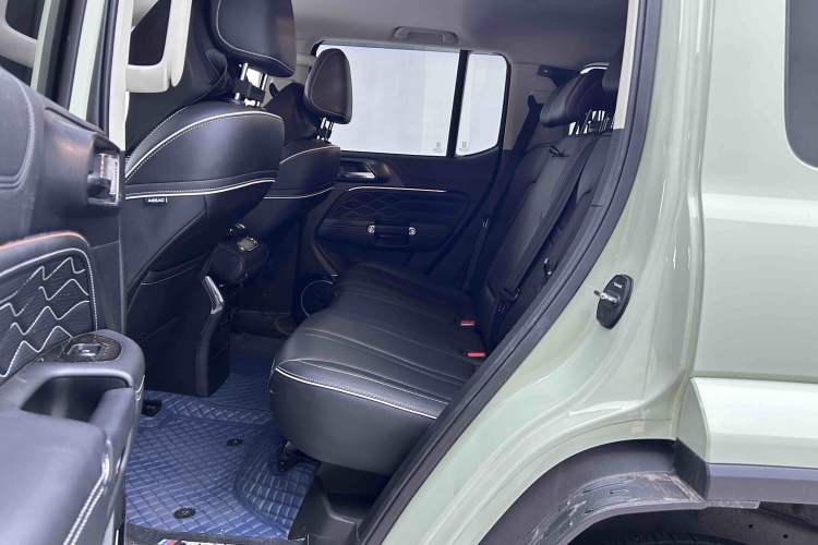 Used Tank 300 2023 City Edition 2.0T—Stylish as Ever Interior 2