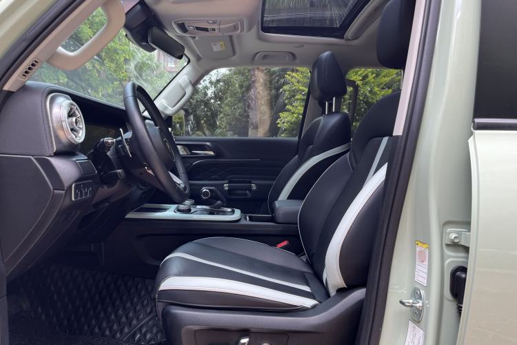 Used Tank 300 2023 City Edition 2.0T—Stylish as Ever Interior 2