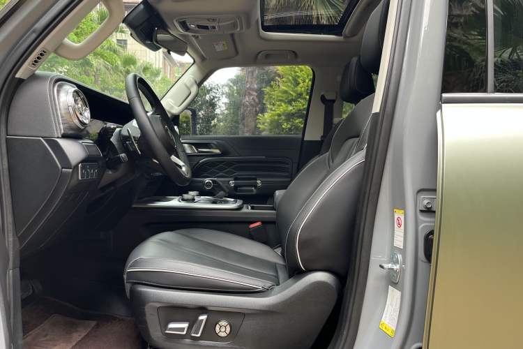 Used Tank 300 2023 Off-Road Edition 2.0T Conqueror Interior 2