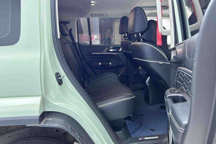 Used Tank 300 2023 City Edition 2.0T—Stylish as Ever Interior 4
