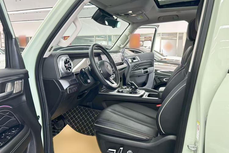 Used Tank 300 2023 City Edition 2.0T—Stylish as Ever Interior 7