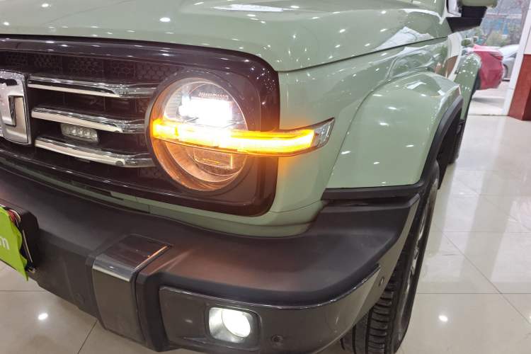 Used Tank 300 2023 City Edition 2.0T—Stylish as Ever Left Front Headlight