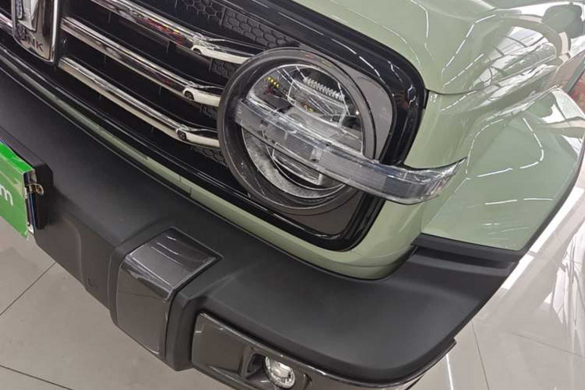 Used Tank 300 2023 City Edition 2.0T—Stylish as Ever Left Front Headlight