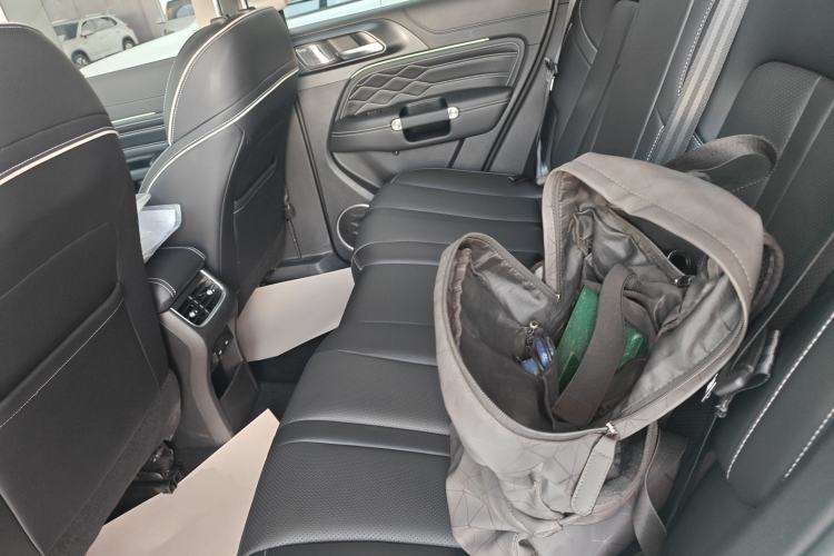 Used Tank 300 2023 City Edition 2.0T—Stylish as Ever Left Rear Seat