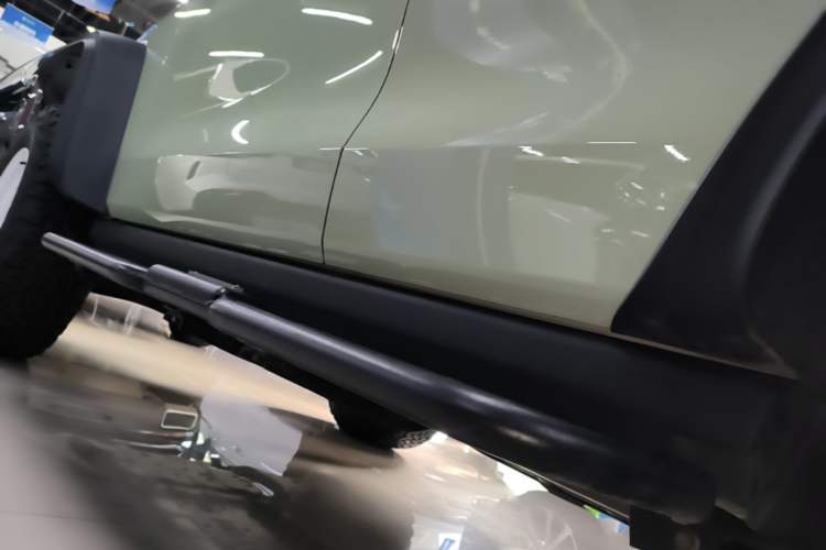 Used Tank 300 2023 2.0T Iron Rider 02 Left Side Sill
