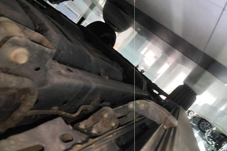 Used Tank 300 2023 City Edition 2.0T—Stylish as Ever Left Side Sill