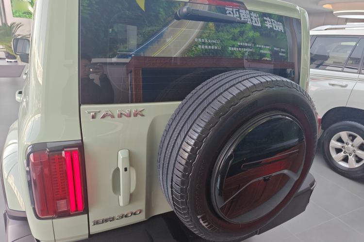 Used Tank 300 2023 City Edition 2.0T—Stylish as Ever Rear