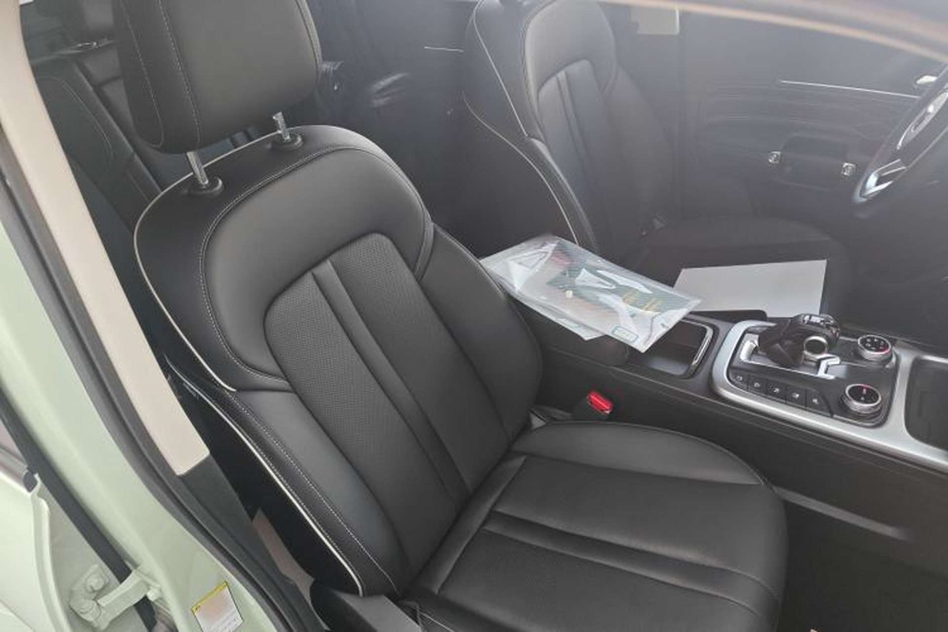 Used Tank 300 2023 City Edition 2.0T—Stylish as Ever Right Front Seat