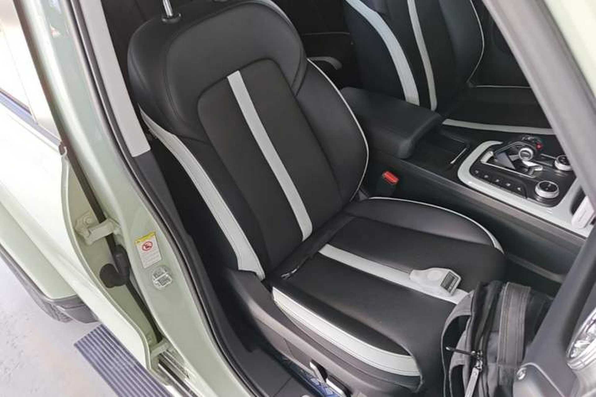 Used Tank 300 2023 City Edition 2.0T—Stylish as Ever Right Front Seat